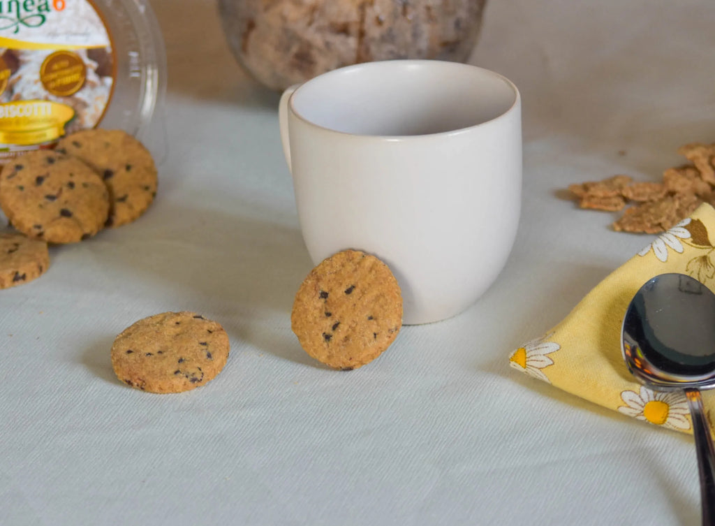 Biscotti con gocce di cioccolato low carb